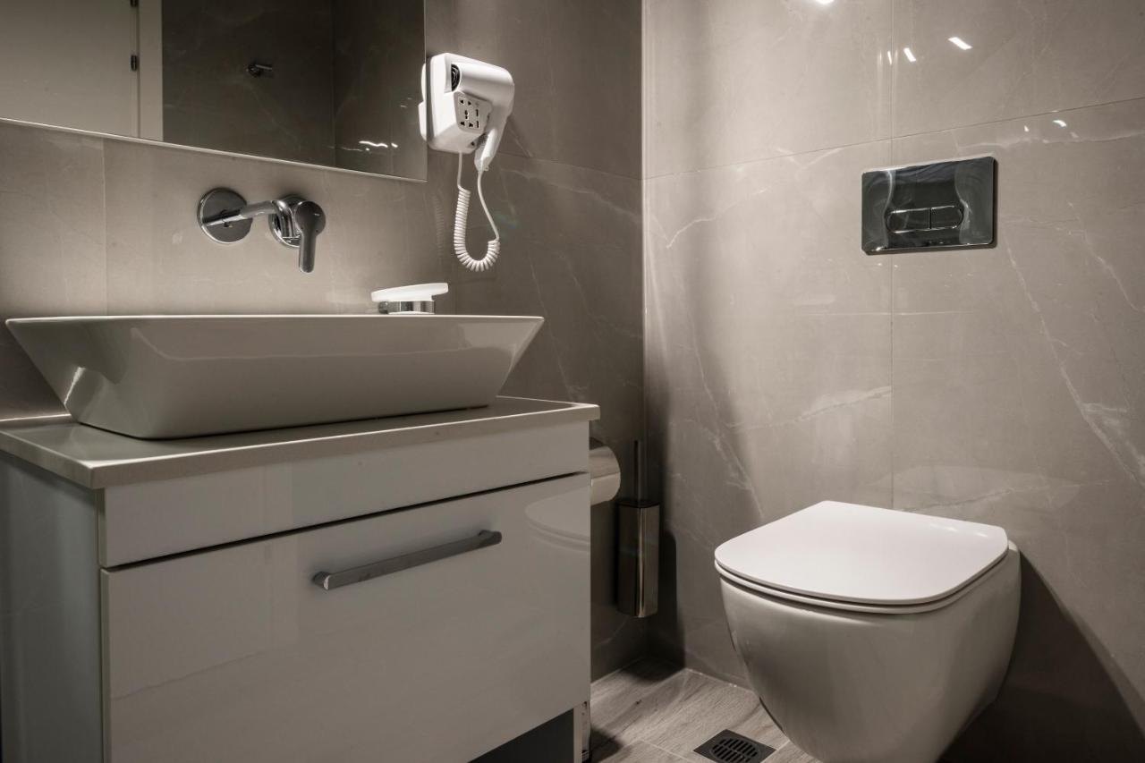 Ionio Rooms I Himare Buitenkant foto